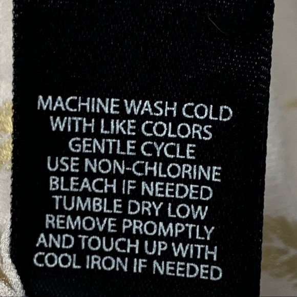 TORRID 1 | Women’s Size 1X | Long Sleeve Ivory Gold Feathers Crepe Blouse Top - Picture 9 of 14